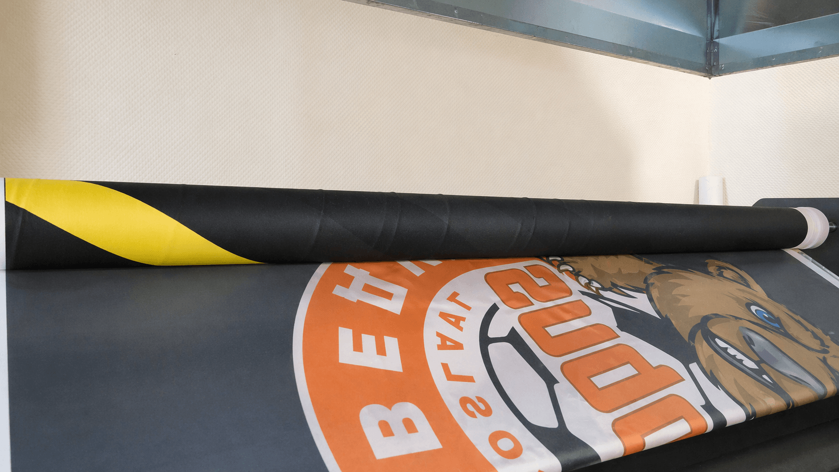 Печать флагов на производстве